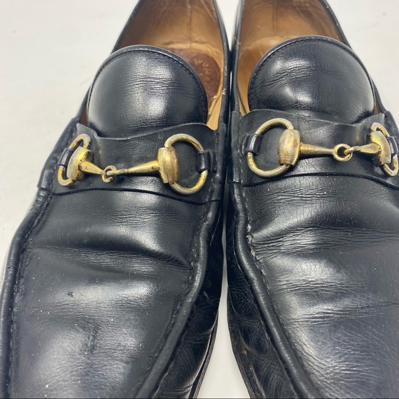 Gucci Black Leather Loafers with Gold Accents - Picture 4 of 13